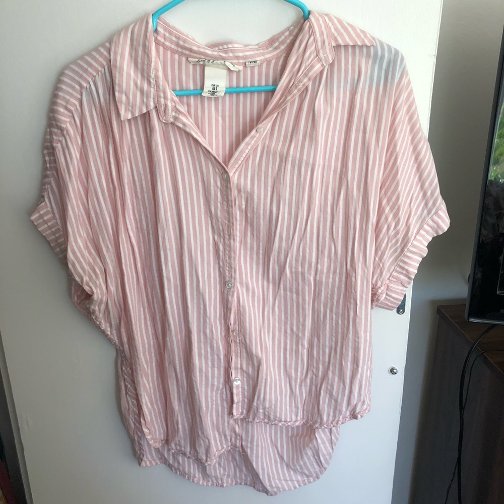 Casual stripped button up